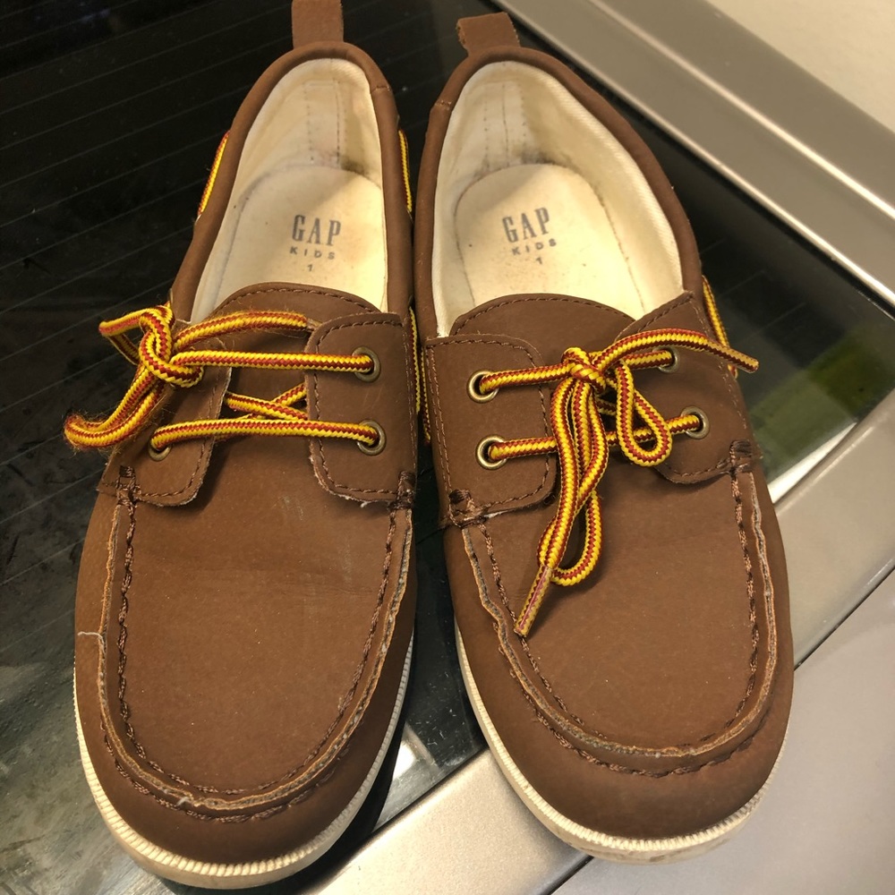 GAP Brown Preppy Boat Shoes Boys SZ 1